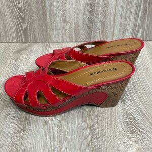 NWOT Naturalizer Laverne Red Platform Wedge Sandals 7.5M